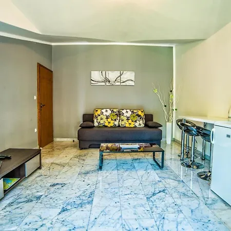 Holiday home Ori Pula
