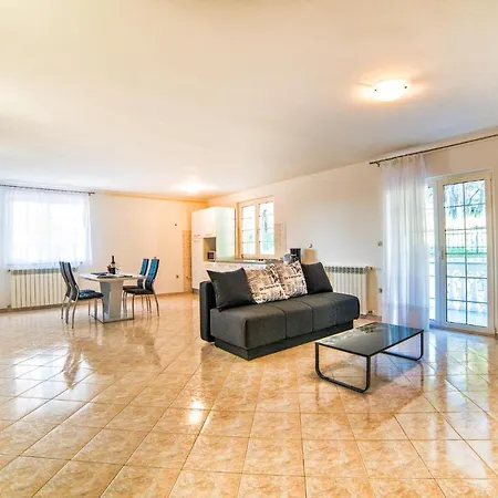 Ori Guest house Pula