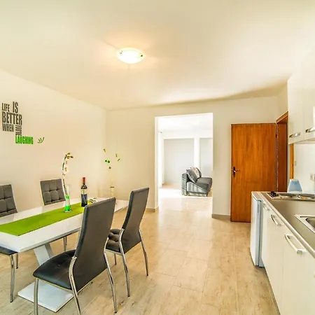 Ori Vendégház Póla