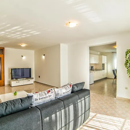 Ori Holiday home