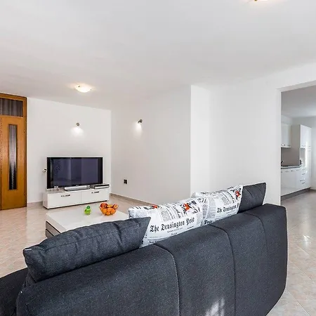 Holiday home Ori